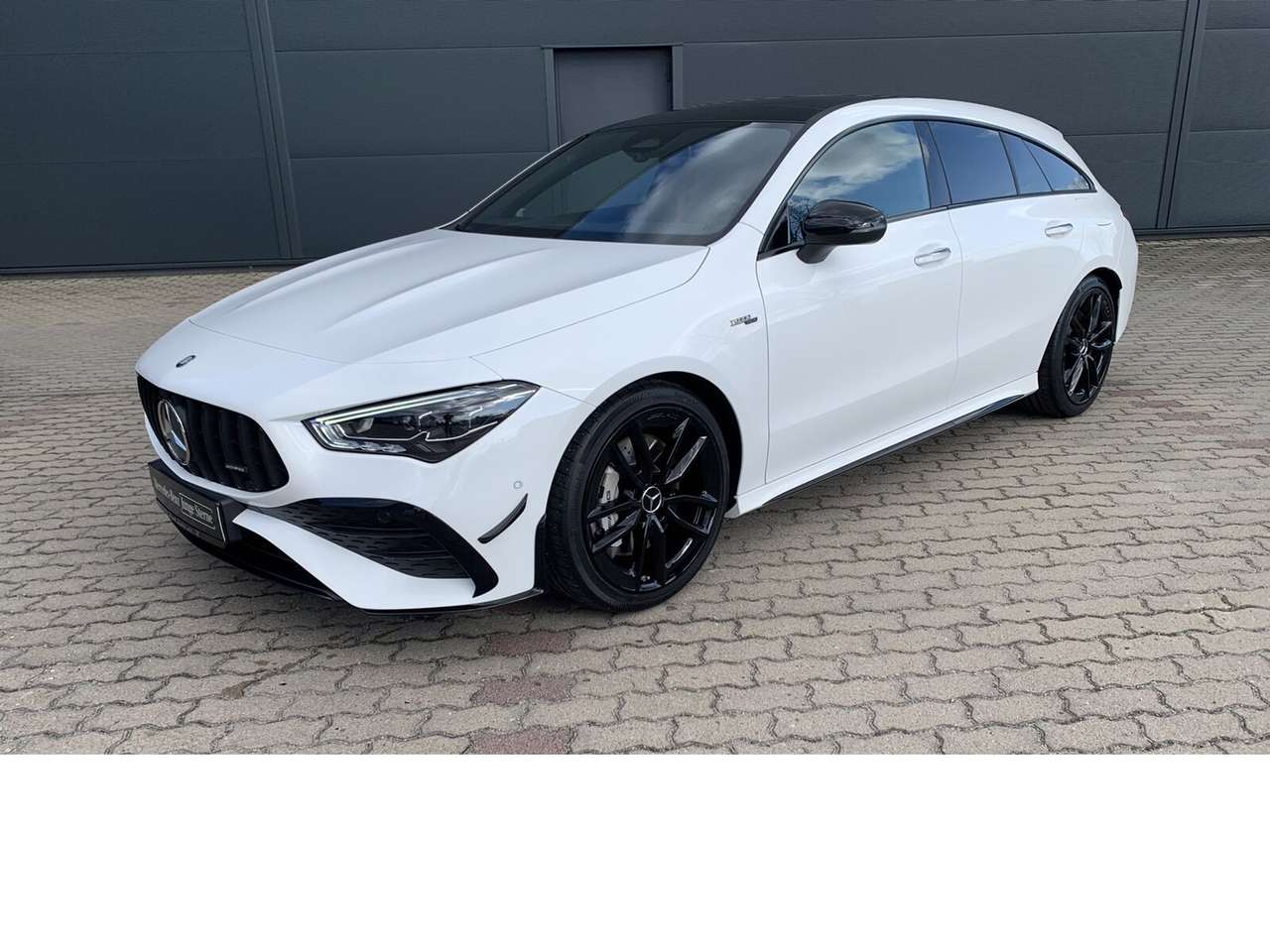 Mercedes-Benz-CLA 35 AMG-CLA 35 SB AMG/Premium/Aero/Pano/Night/Multibeam