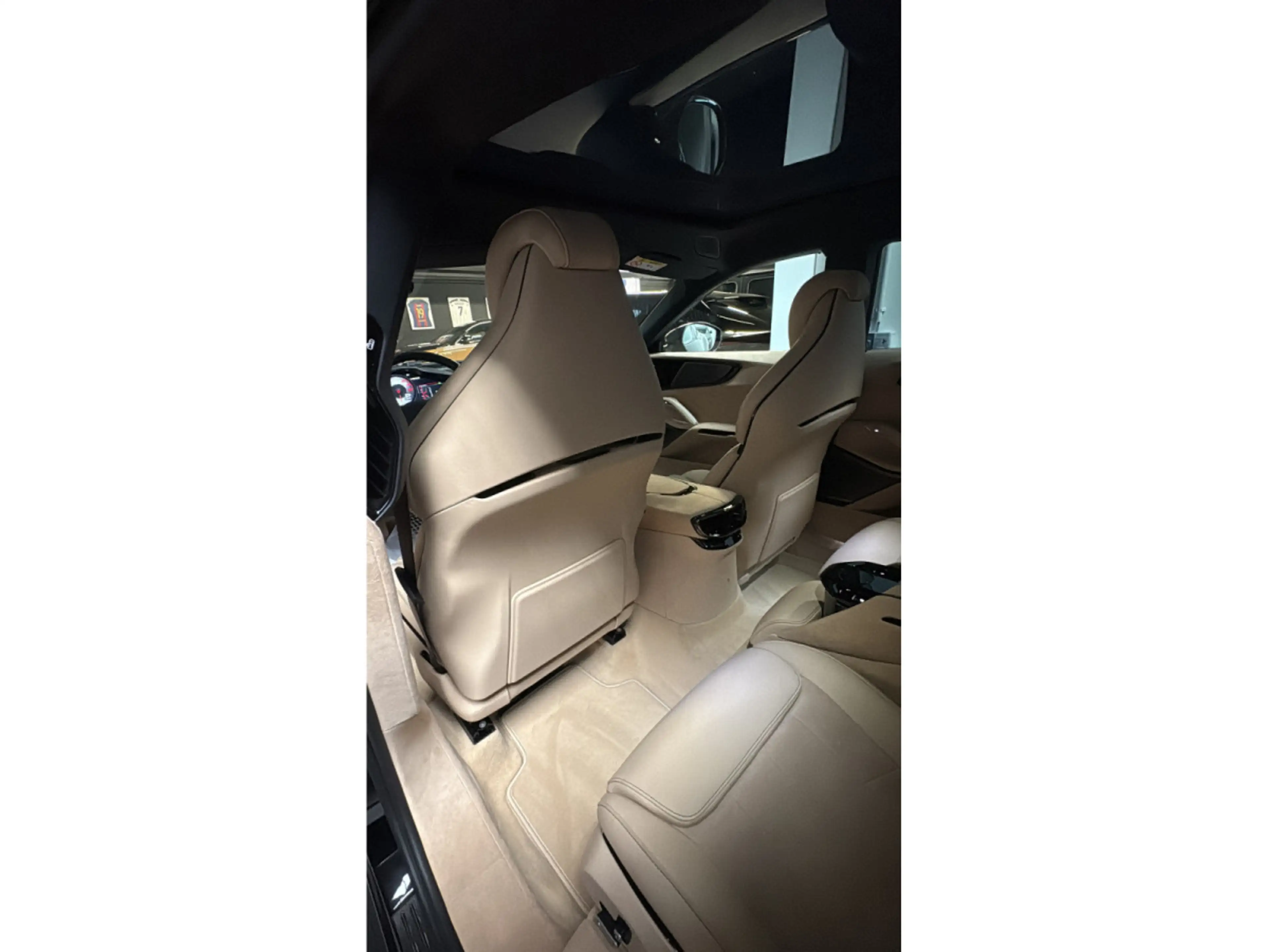 Ferrari Purosangue STOCK/ NEW/SABBIA/ FULL CARBON — photo 10