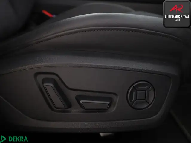 Audi A6 view 12