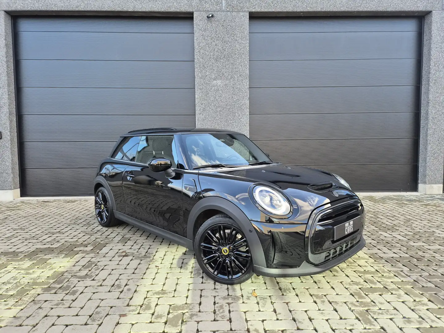 MINI Cooper SE Cooper SE Pano-Harman kardon-ACC-HUD-Keyless-LED Zwart - 1