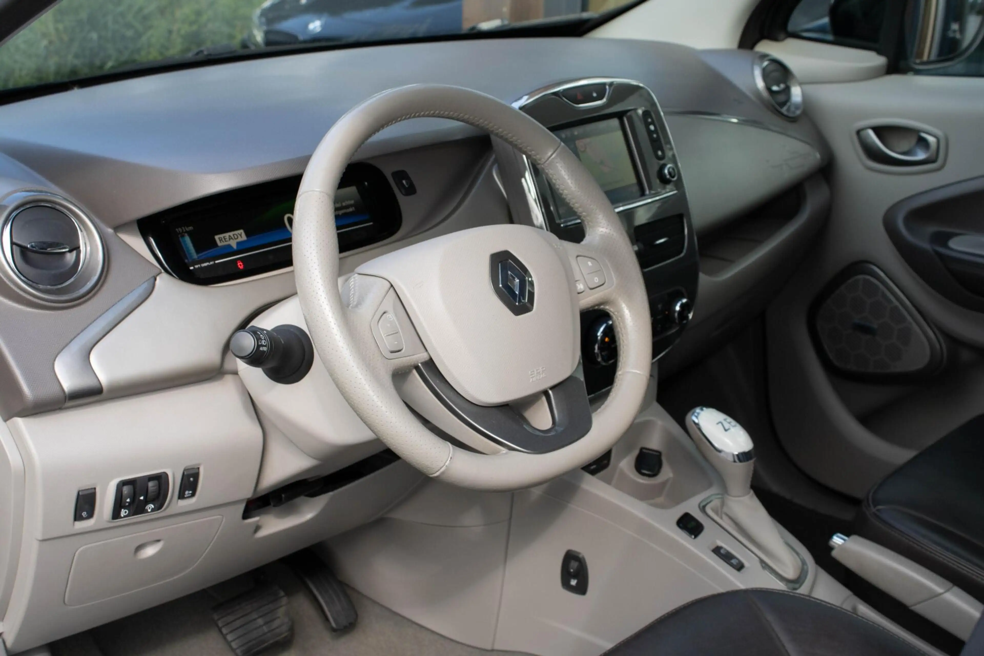 Renault ZOE R90 Bose 41 kWh|Koopaccu|Stoelverwarming|Camera| — photo 17