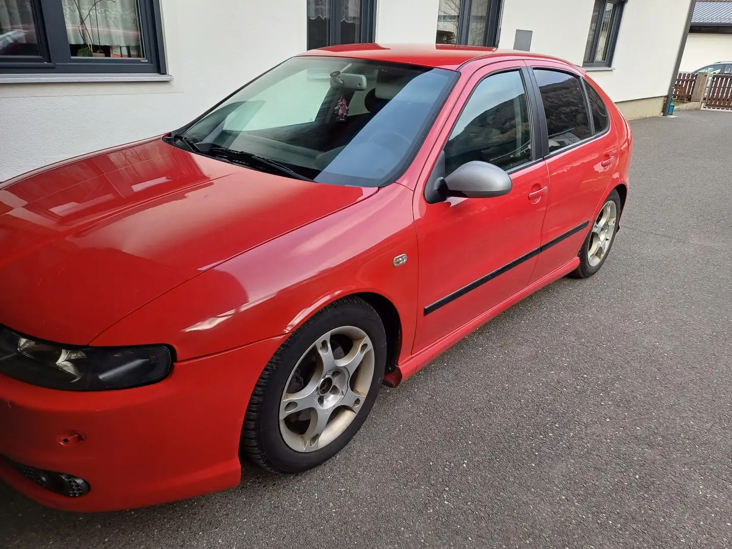 SEAT Leon 1,9 Top Sport TDI PD Piros - 1