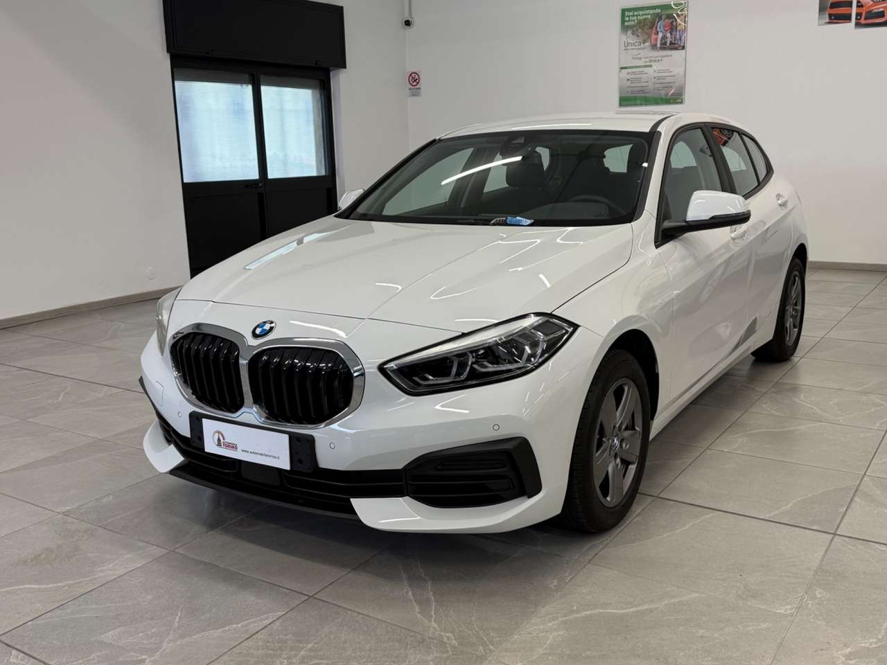 BMW 118 118i 5p. Business Advantage