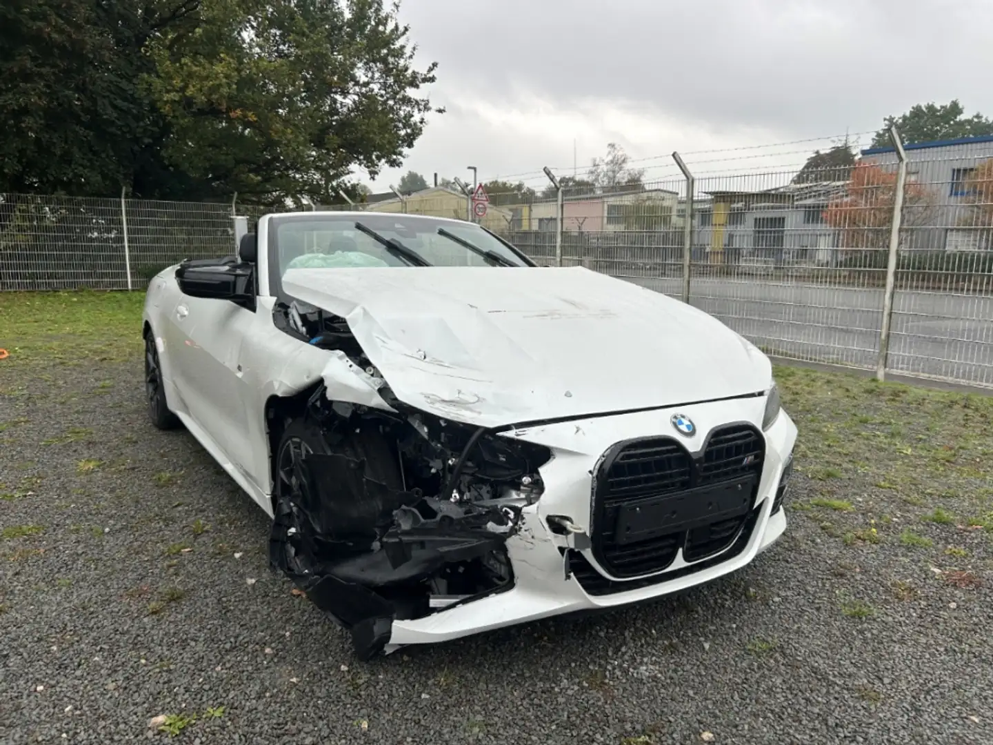 BMW 440 xDrive Cabrio Voll! Unfallfahrzeug Weiß - 2