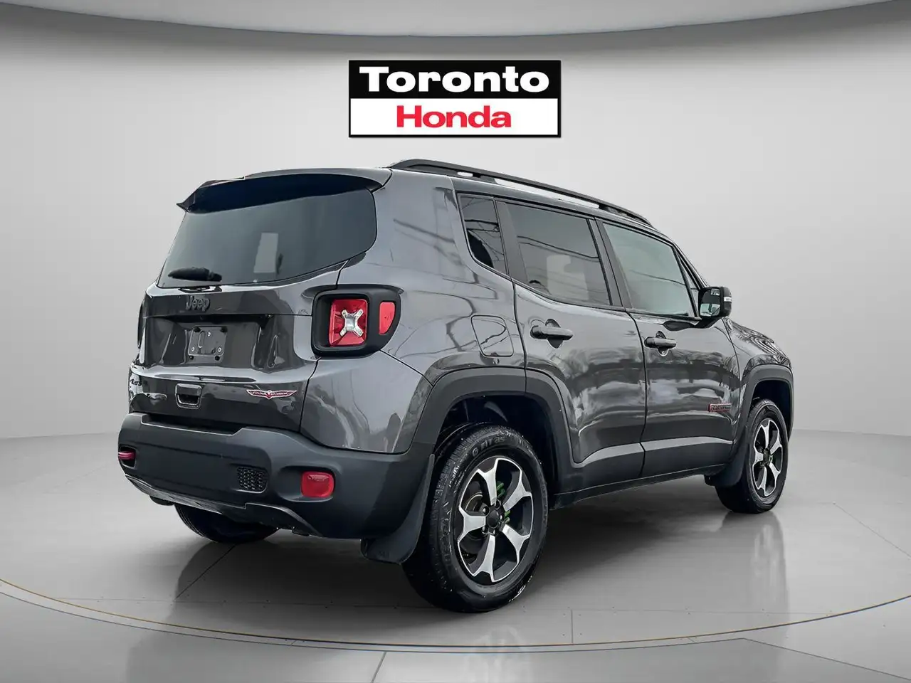 Jeep Renegade снимка Jeep Renegade