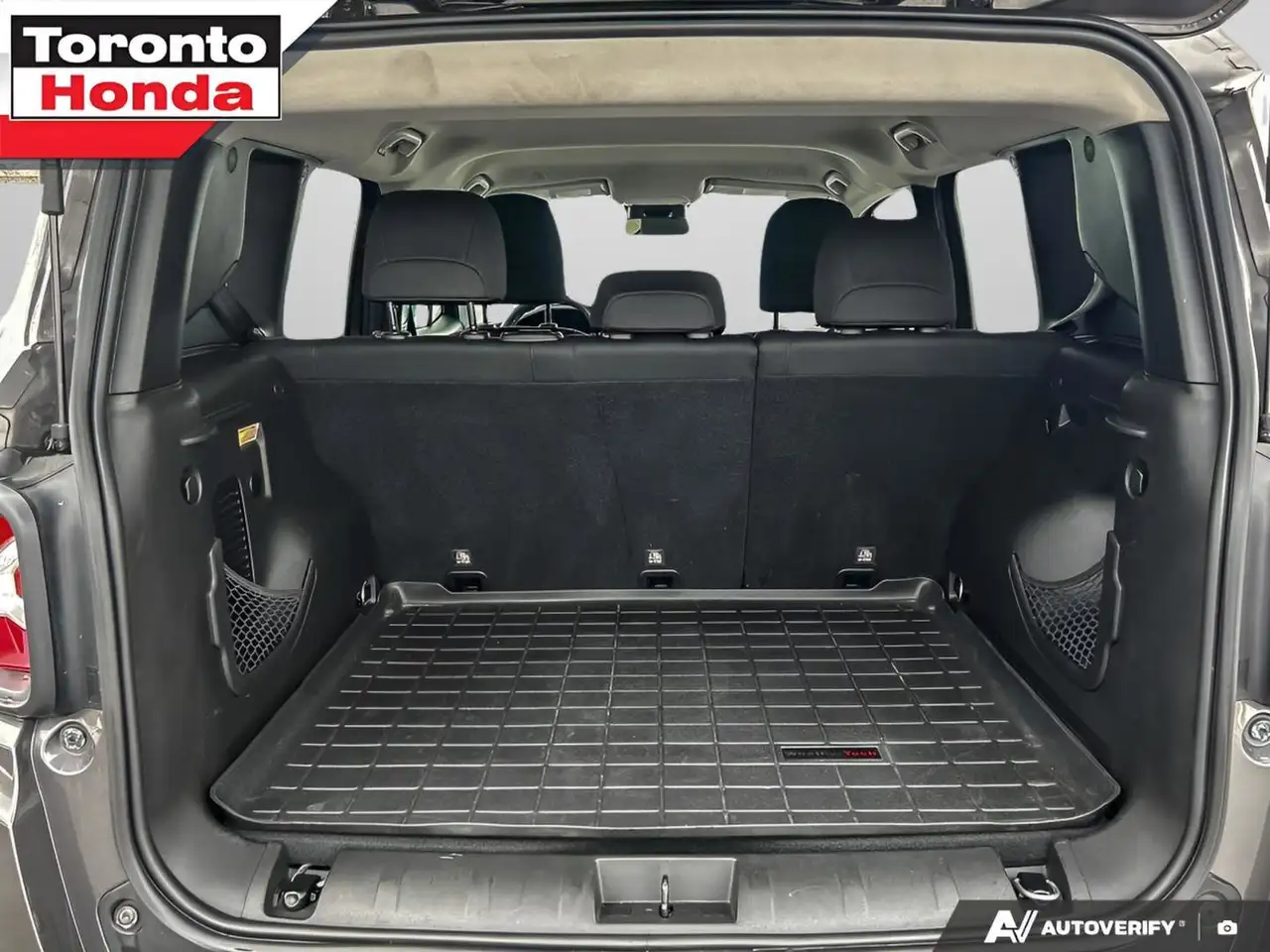 Jeep Renegade снимка Jeep Renegade