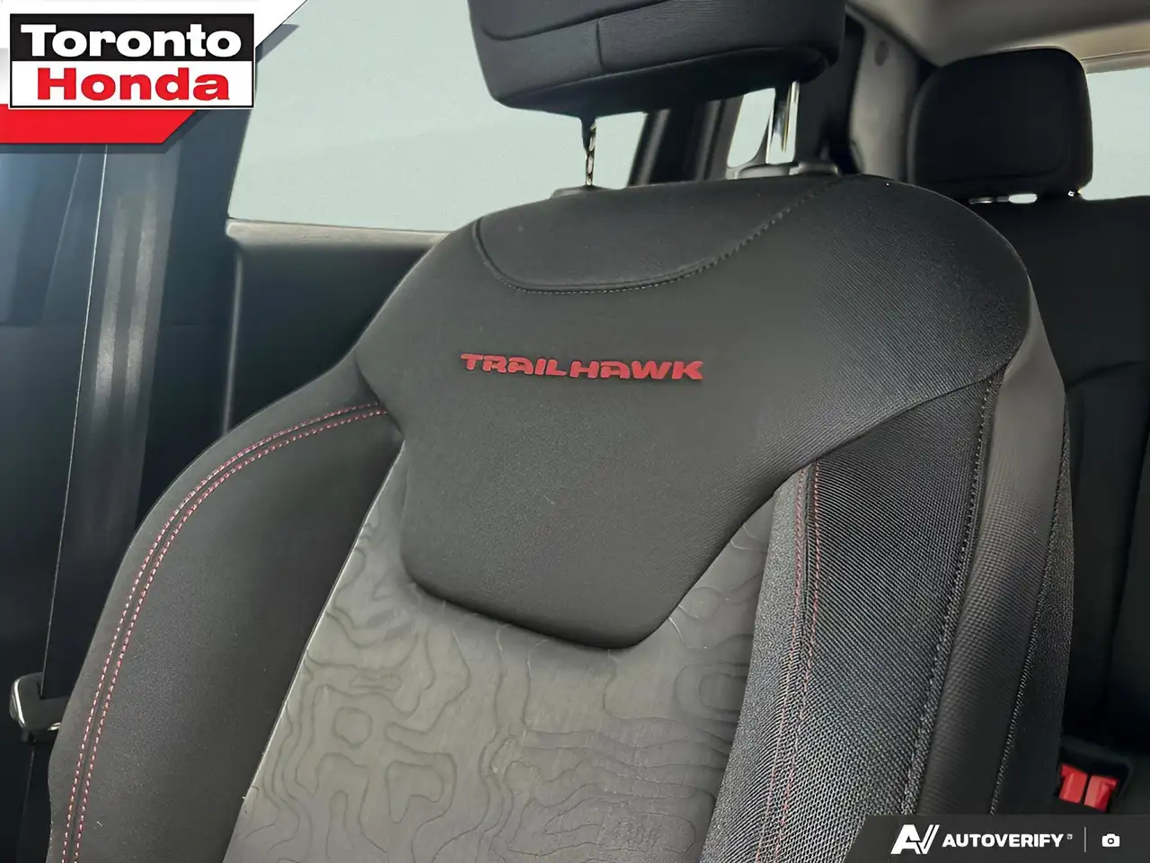 Jeep Renegade снимка Jeep Renegade