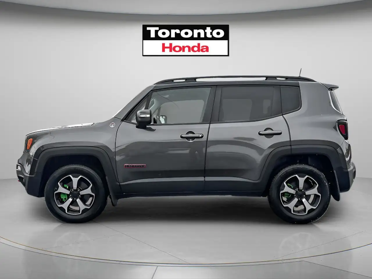 Jeep Renegade снимка Jeep Renegade