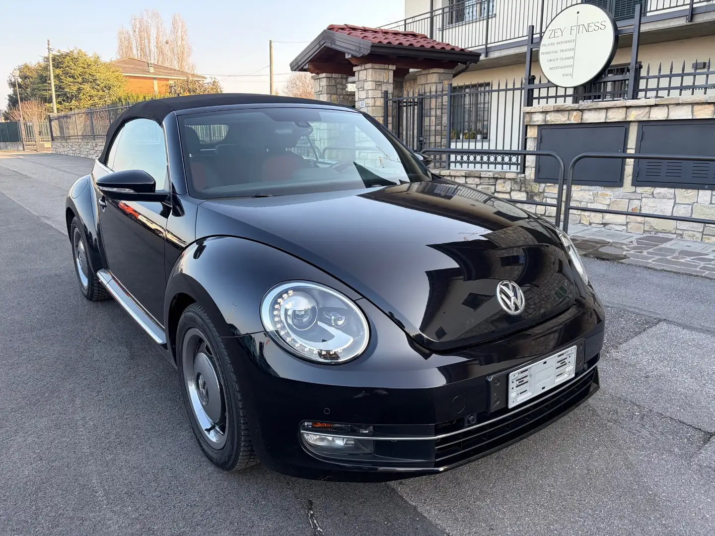 Volkswagen Maggiolino Maggiolino Cabrio 1.2 TSI Design Schwarz - 2