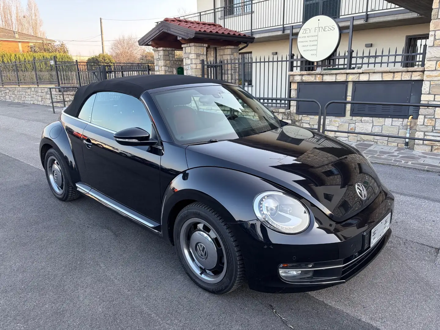 Volkswagen Maggiolino Maggiolino Cabrio 1.2 TSI Design Schwarz - 1