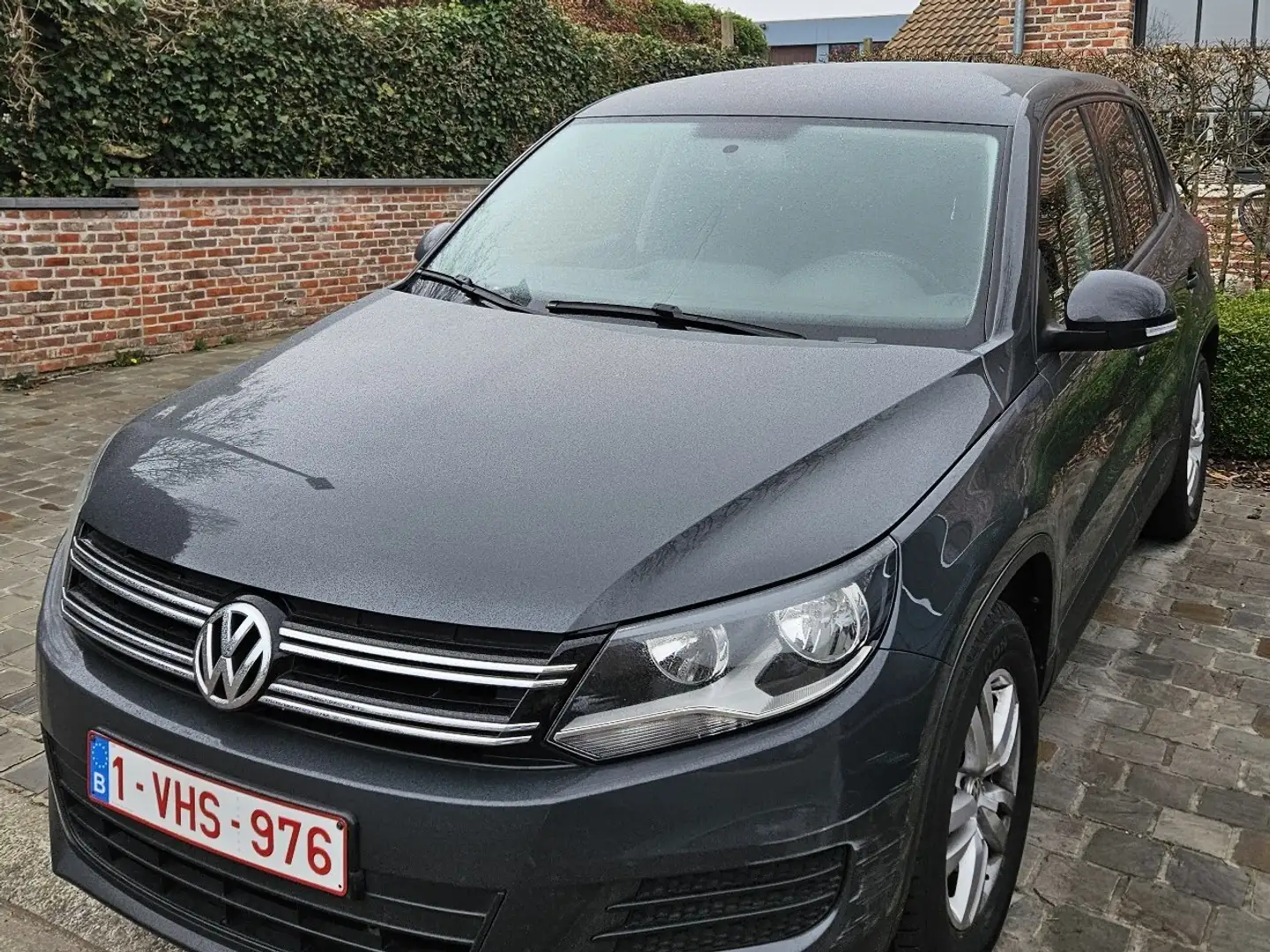 Volkswagen Tiguan 1.4 TSI BlueMotion Technology Trend & Fun Gris - 1