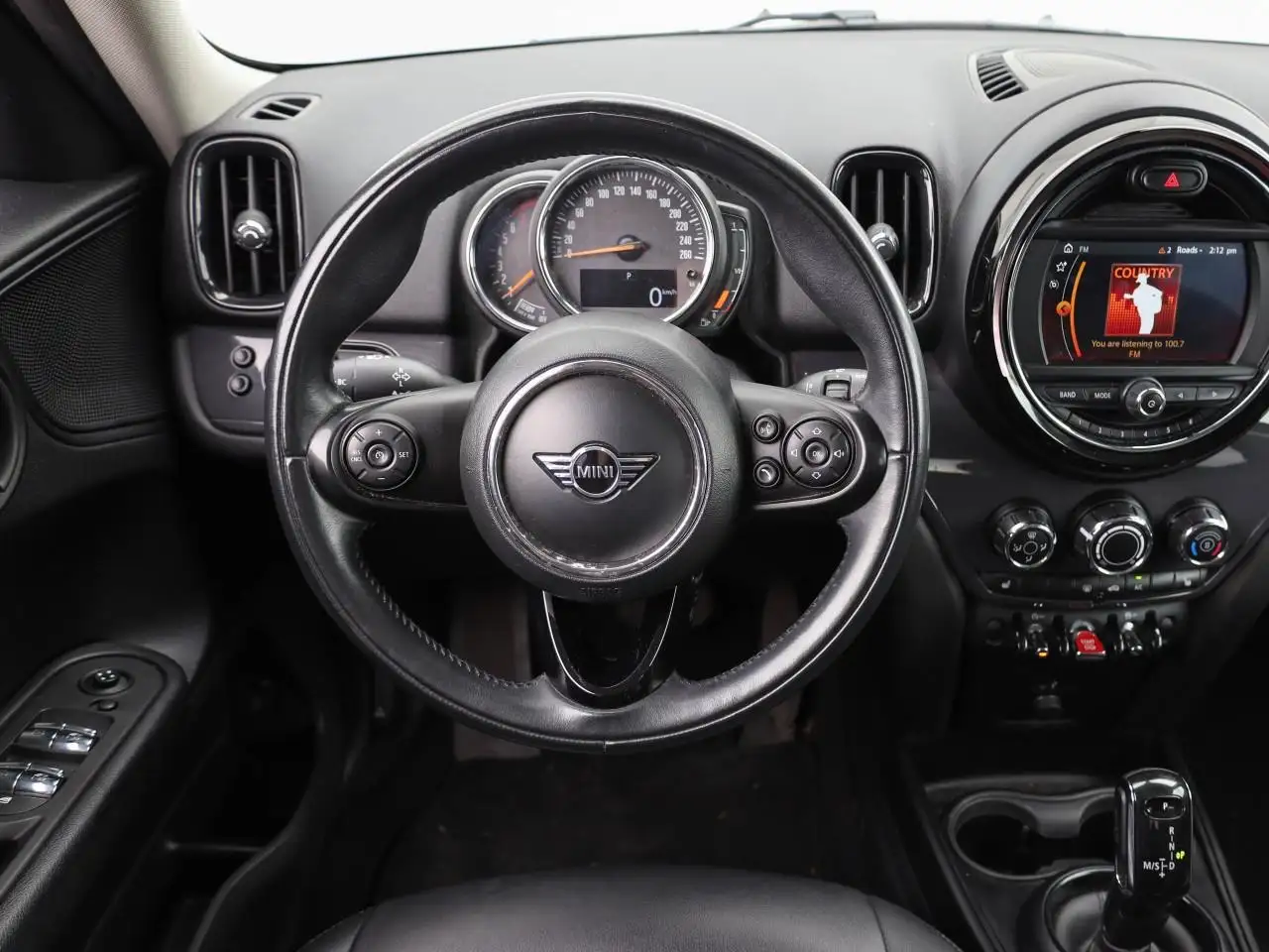 MINI Countryman снимка MINI Countryman