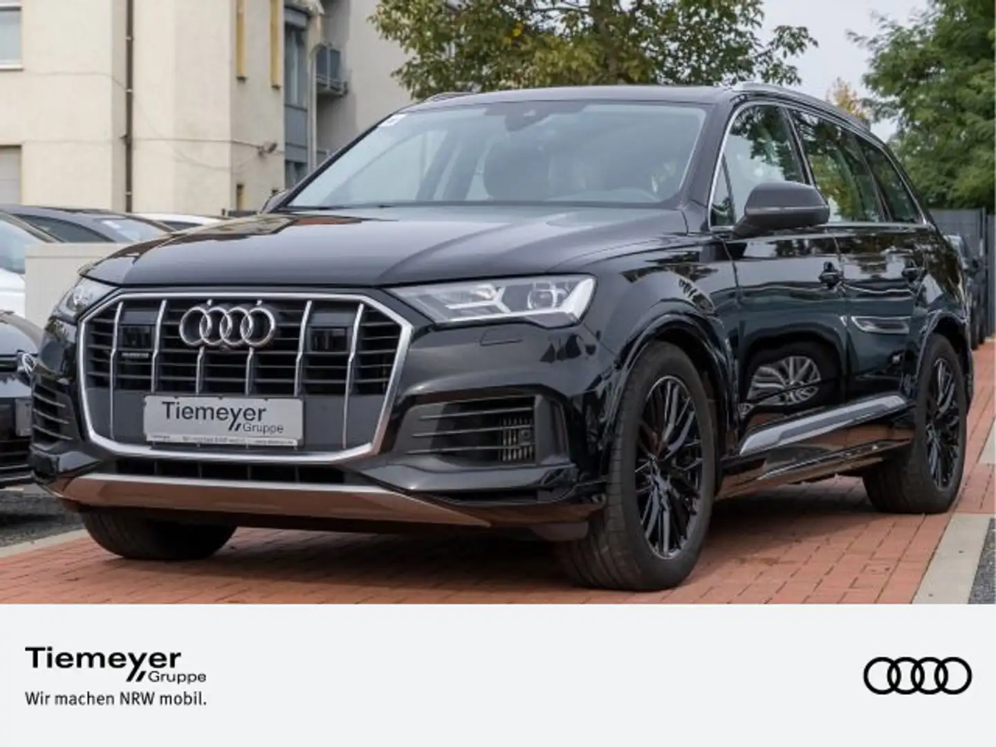 Audi Q7 55 TFSIe Q 360* AHK LM20 PANO BuO Schwarz - 1