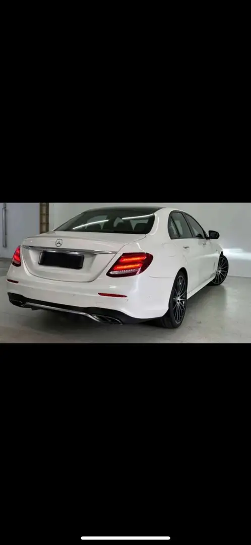 Mercedes-Benz E 43 AMG 4Matic 9G-TRONIC Wit - 2