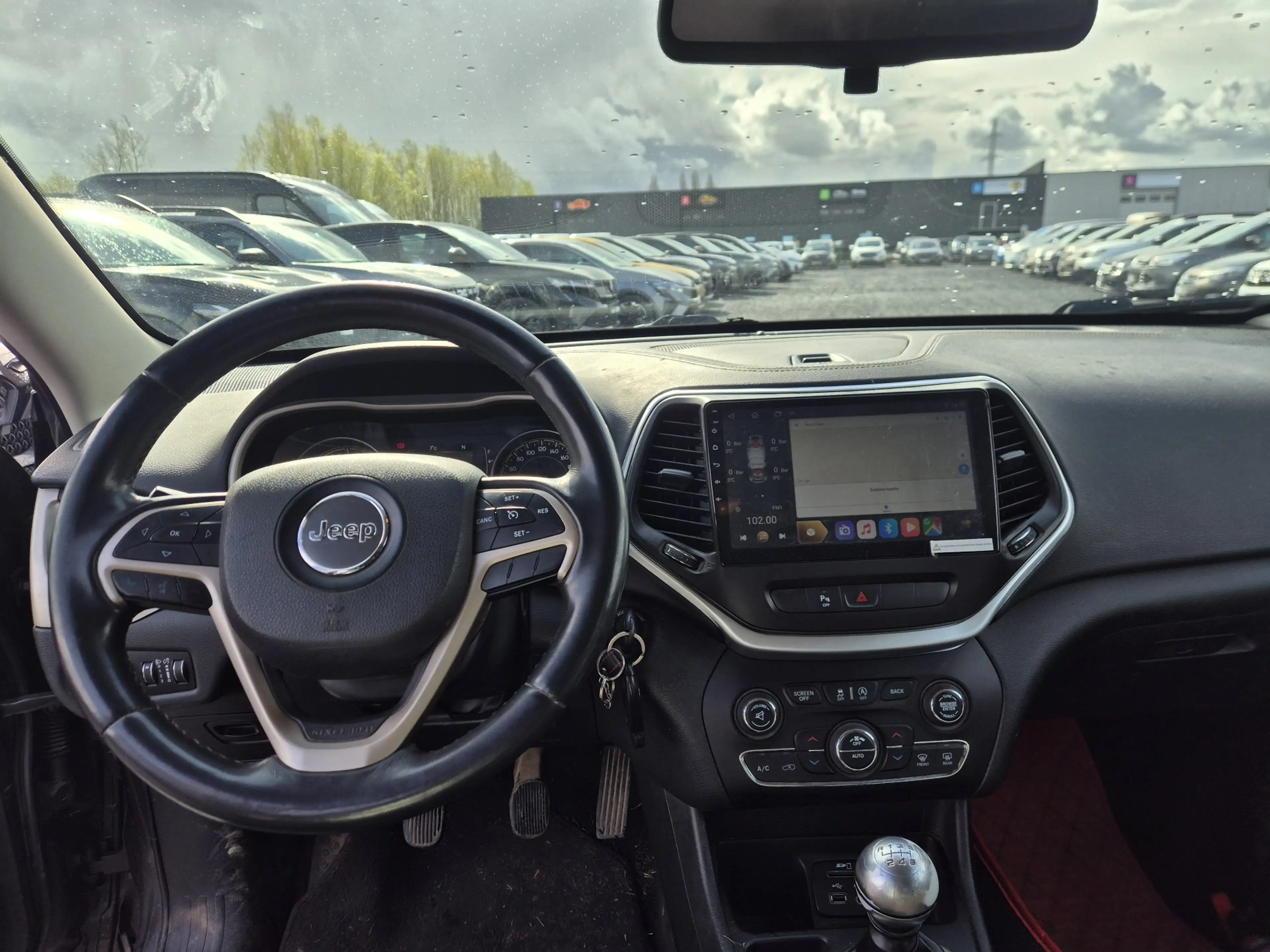 Jeep Cherokee 2.0 MJD 2WD Longitude / Marchand ou Export — photo 11
