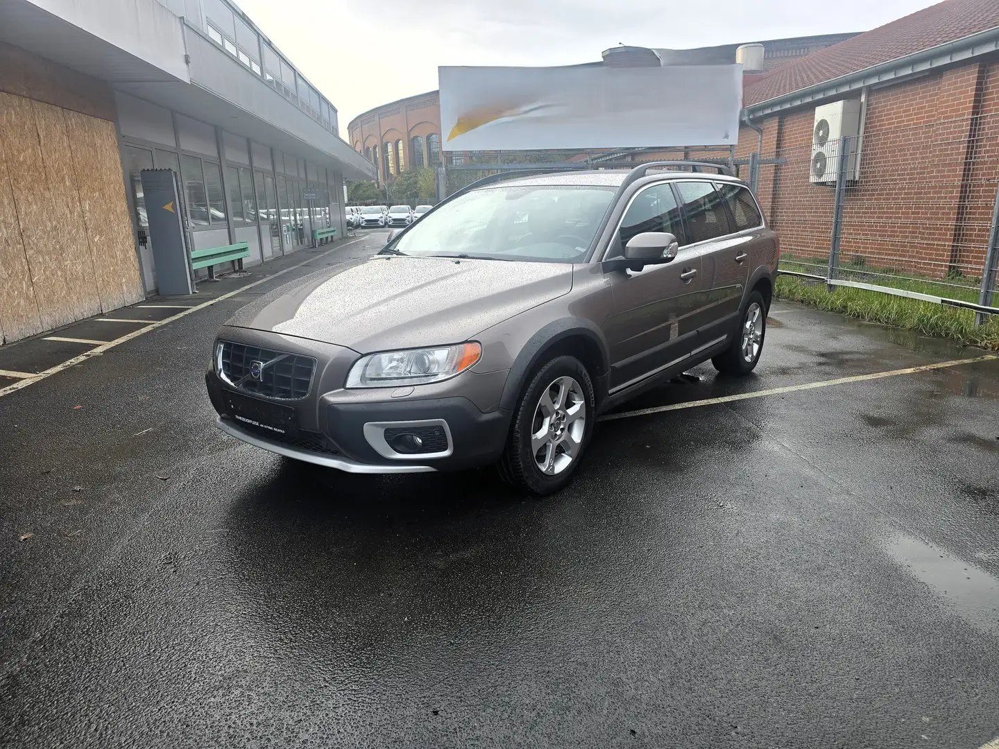 Volvo XC70 Summum AWD Grau - 1