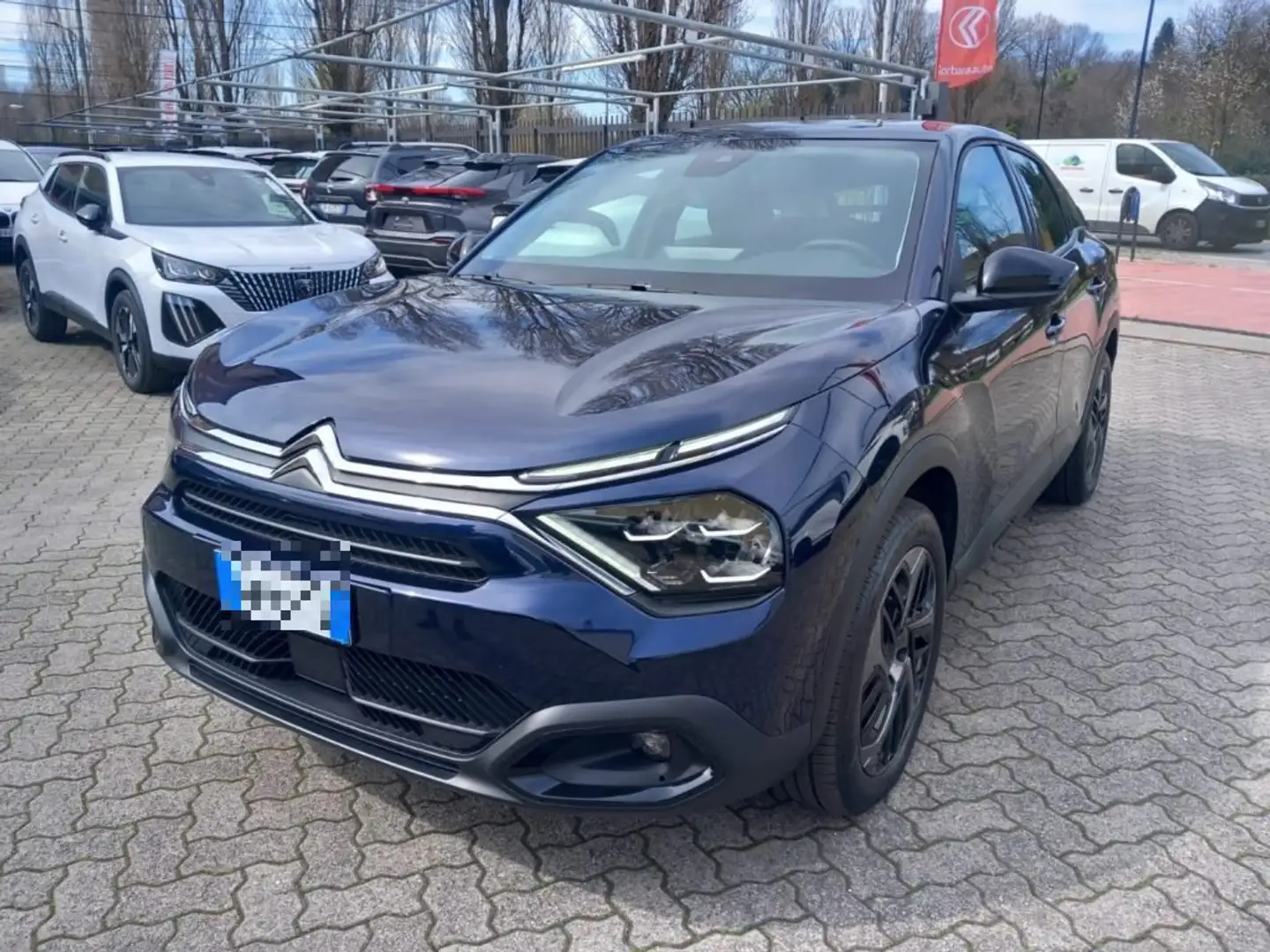 Citroen C4 PureTech 130 S&S Plus Blau - 1