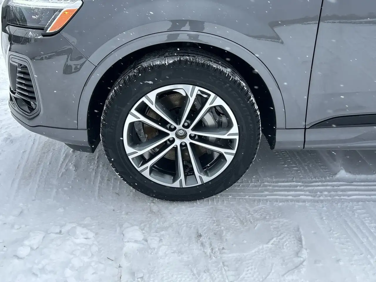 Audi Q7 снимка Audi Q7