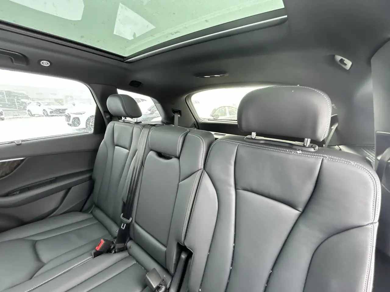 Audi Q7 снимка Audi Q7