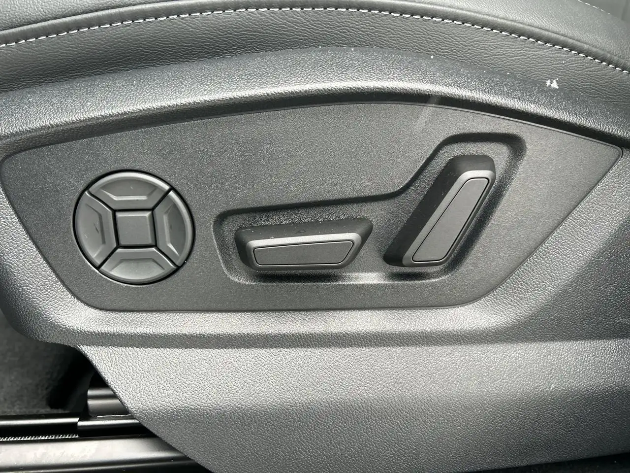 Audi Q7 снимка Audi Q7
