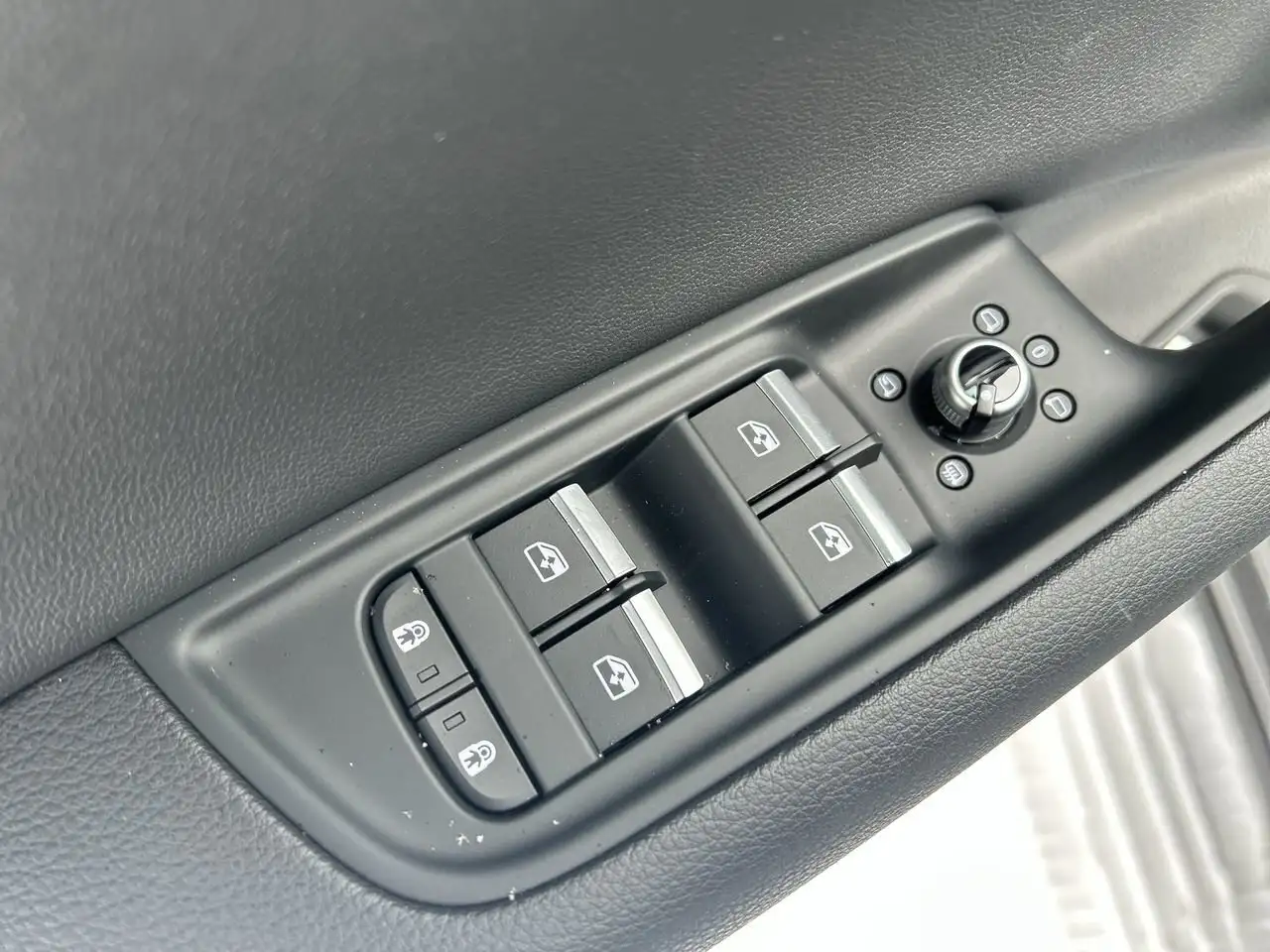 Audi Q7 снимка Audi Q7
