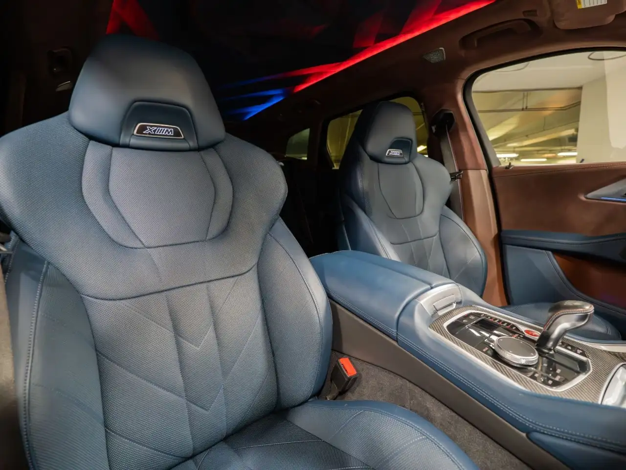 BMW XM снимка BMW XM