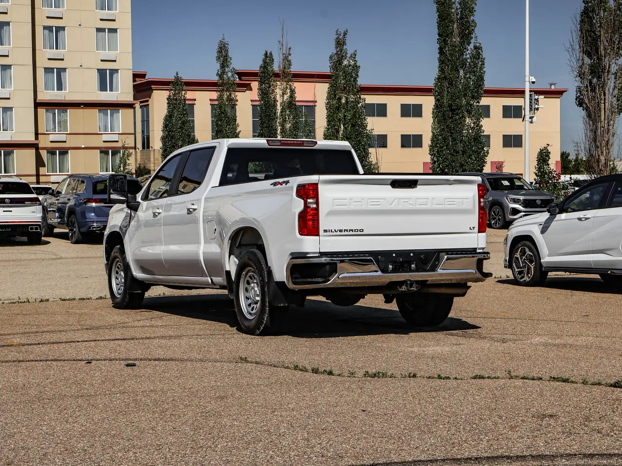 Chevrolet Silverado 1500 снимка Chevrolet Silverado 1500