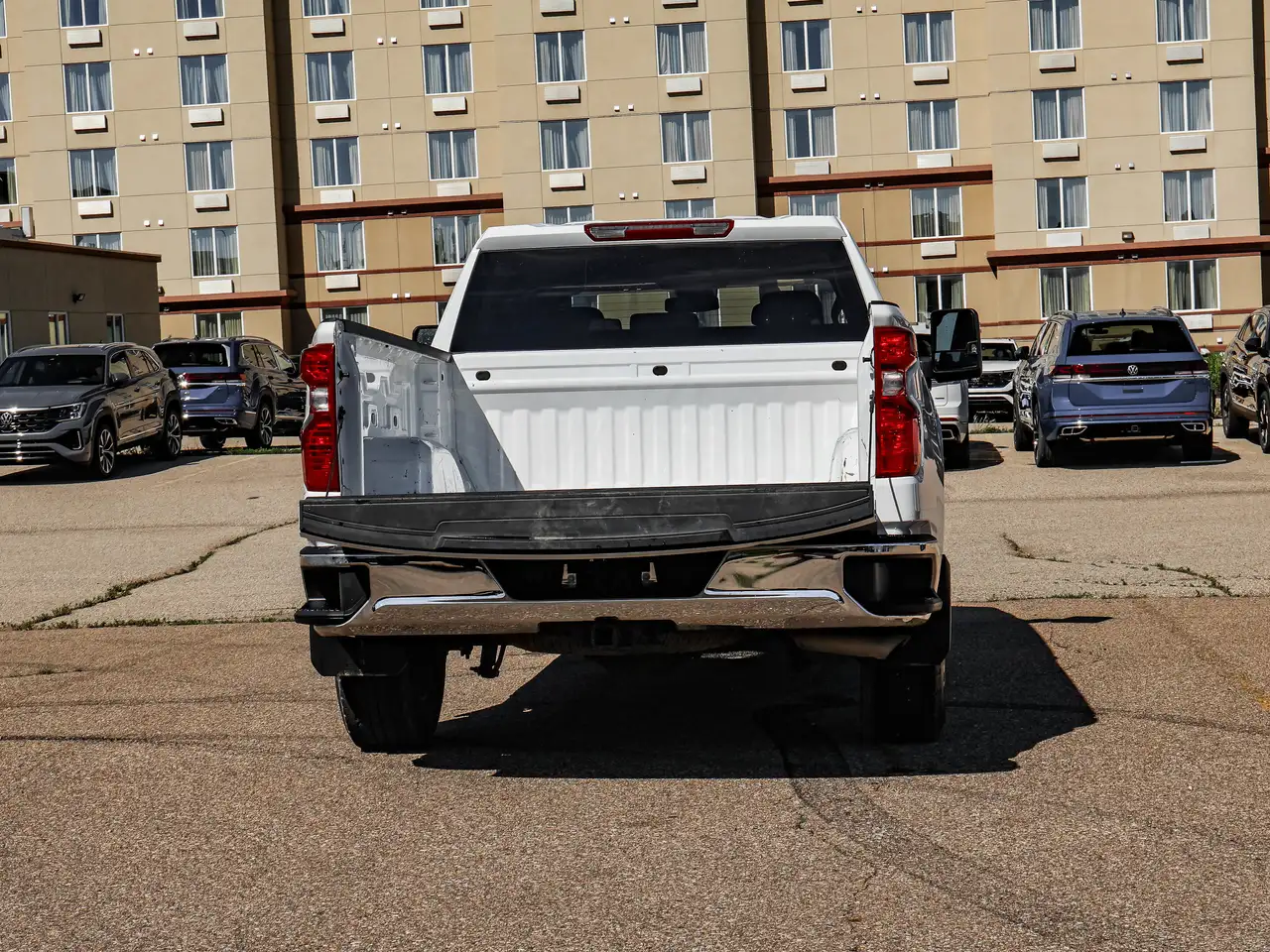 Chevrolet Silverado 1500 снимка Chevrolet Silverado 1500