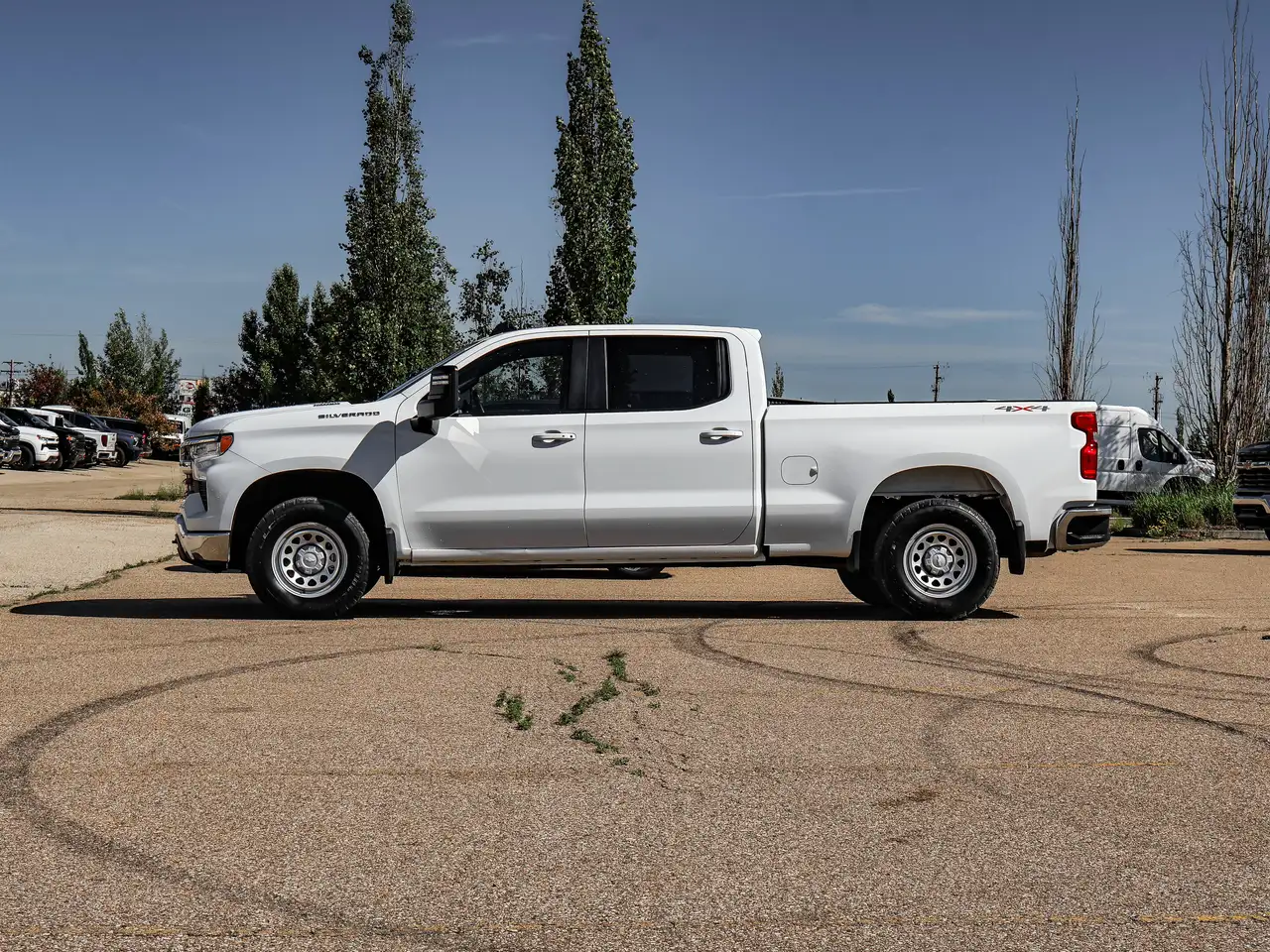 Chevrolet Silverado 1500 снимка Chevrolet Silverado 1500