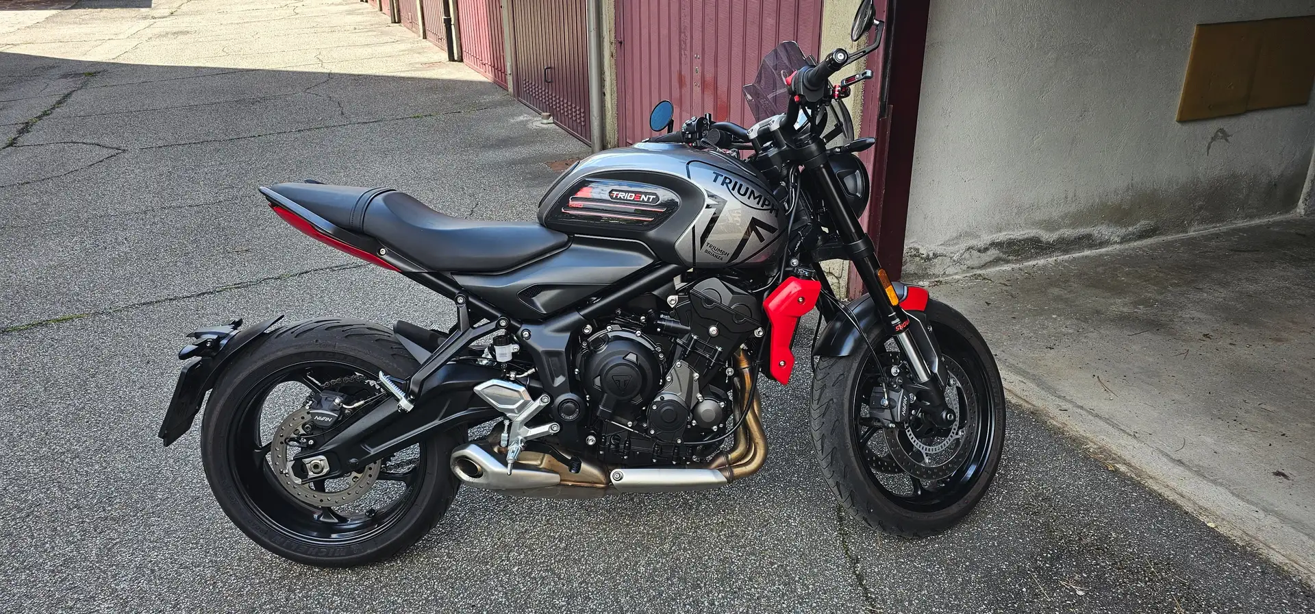 Triumph Trident 660 Černá - 1