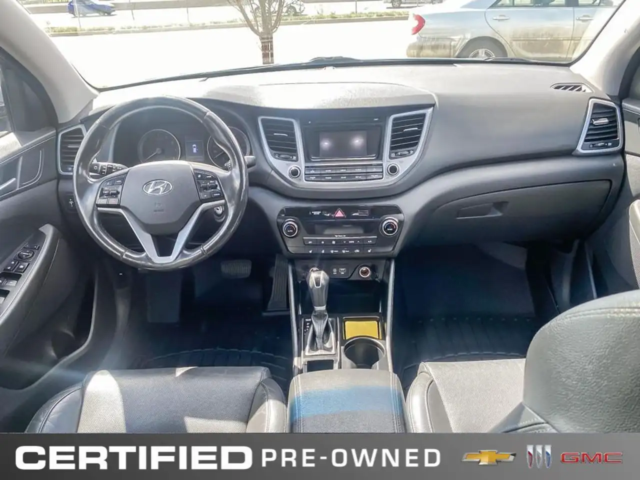 Hyundai TUCSON снимка Hyundai TUCSON