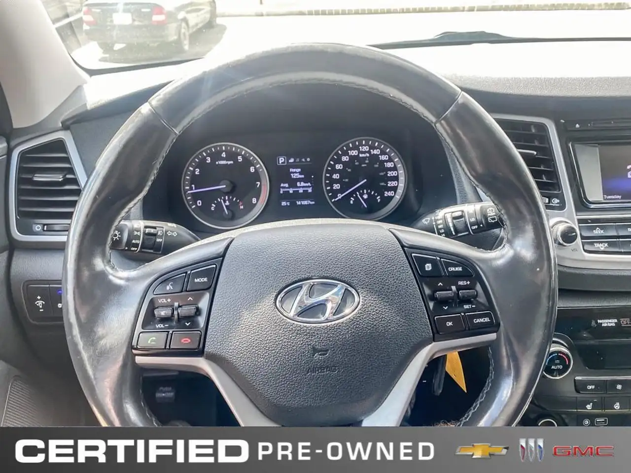 Hyundai TUCSON снимка Hyundai TUCSON