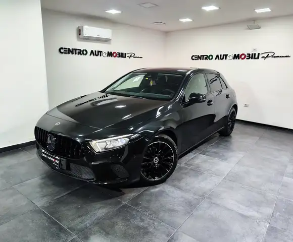 Mercedes-Benz A 180 A 180 d Automatic Premium