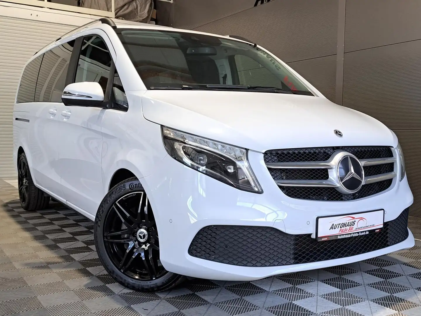 Mercedes-Benz V 250d Edition lang°Stdhzg°RFK°ILS°AHK°Shzg°Spur Weiß - 1