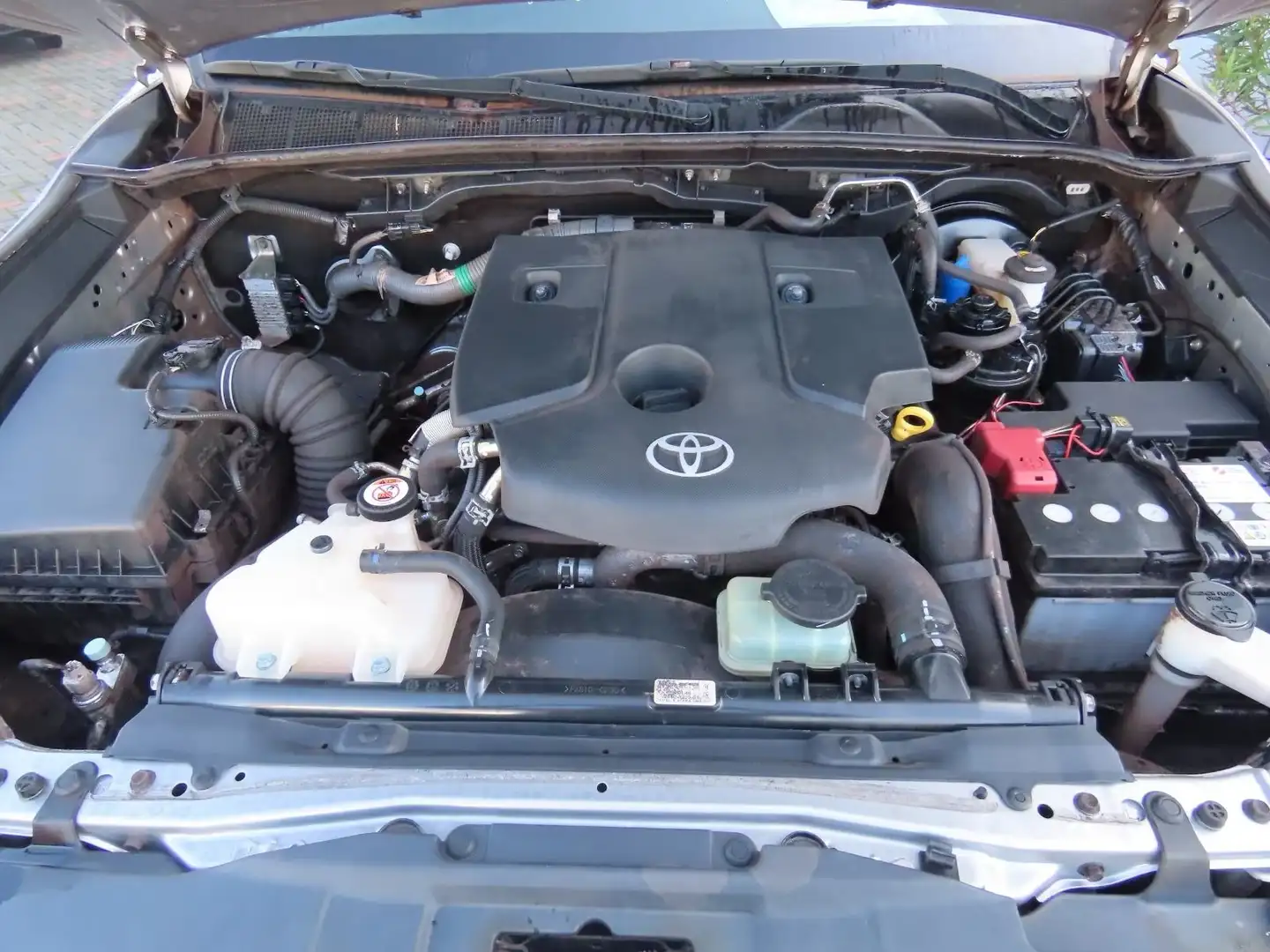 Toyota Hilux Single Cab Duty 4x4 18.396Km TÜV 11/27 Argent - 2