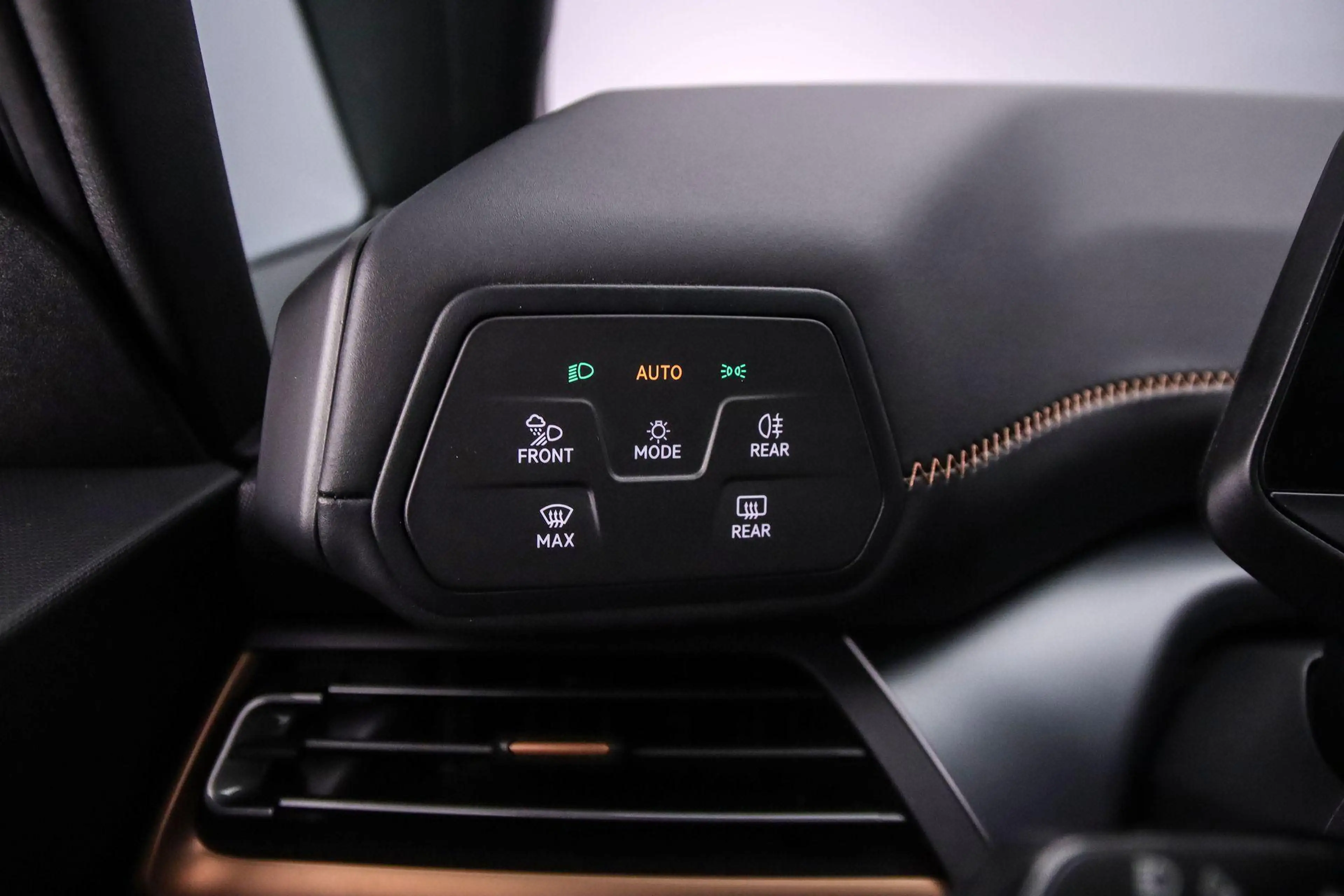 CUPRA Born Adrenaline 62 kWh 204pk Automaat Adaptive cruise c — photo 13