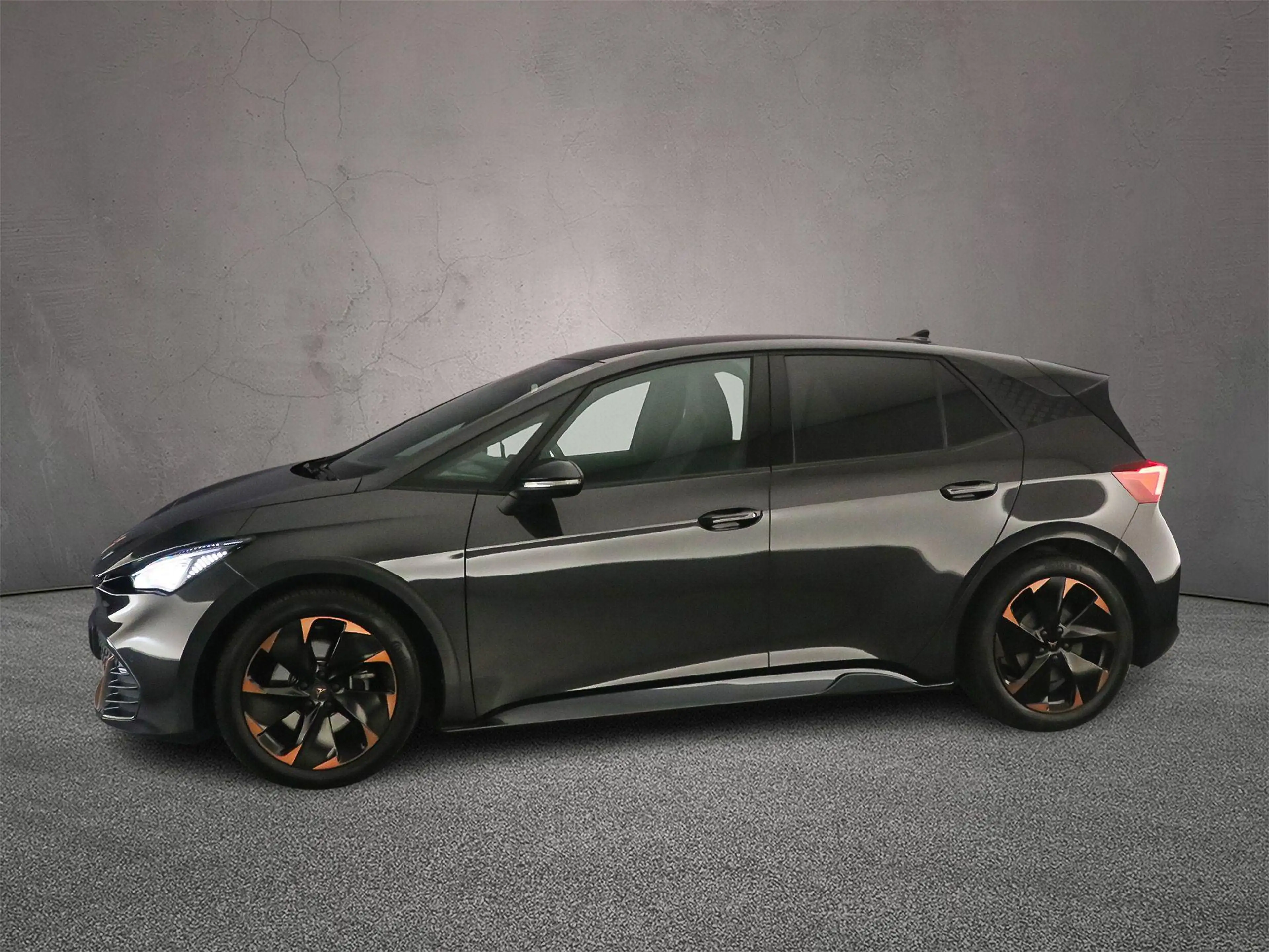 CUPRA Born Adrenaline 62 kWh 204pk Automaat Adaptive cruise c — photo 2