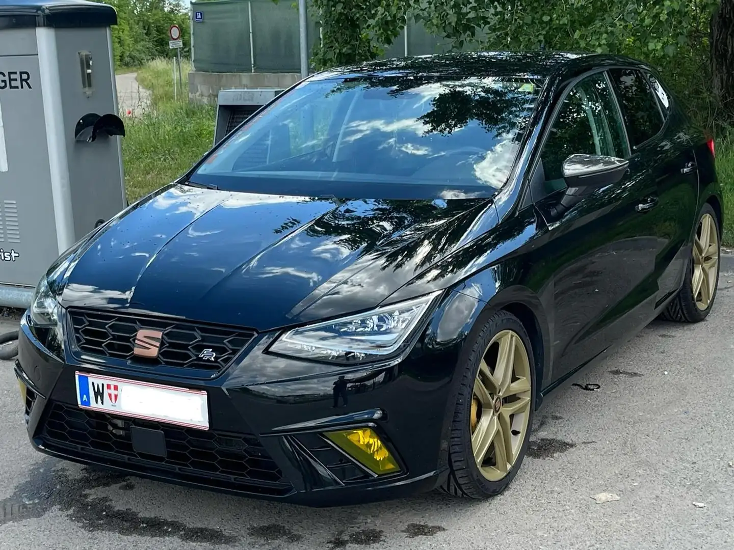 SEAT Ibiza Ibiza 1,0 ECO TSI FR FR Schwarz - 1