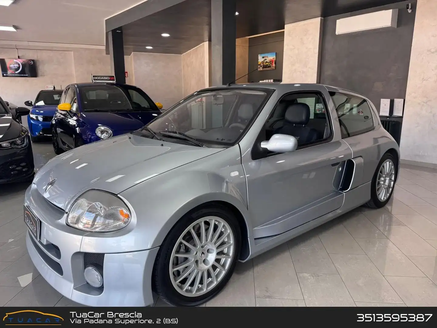 Renault Clio -- 3.0 V6 24V Argento - 1