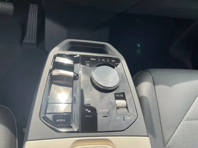 BMW Ix view 13