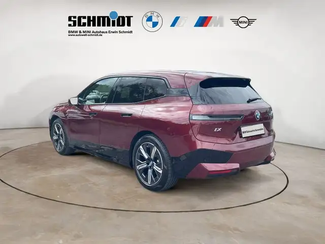 BMW Ix view 5
