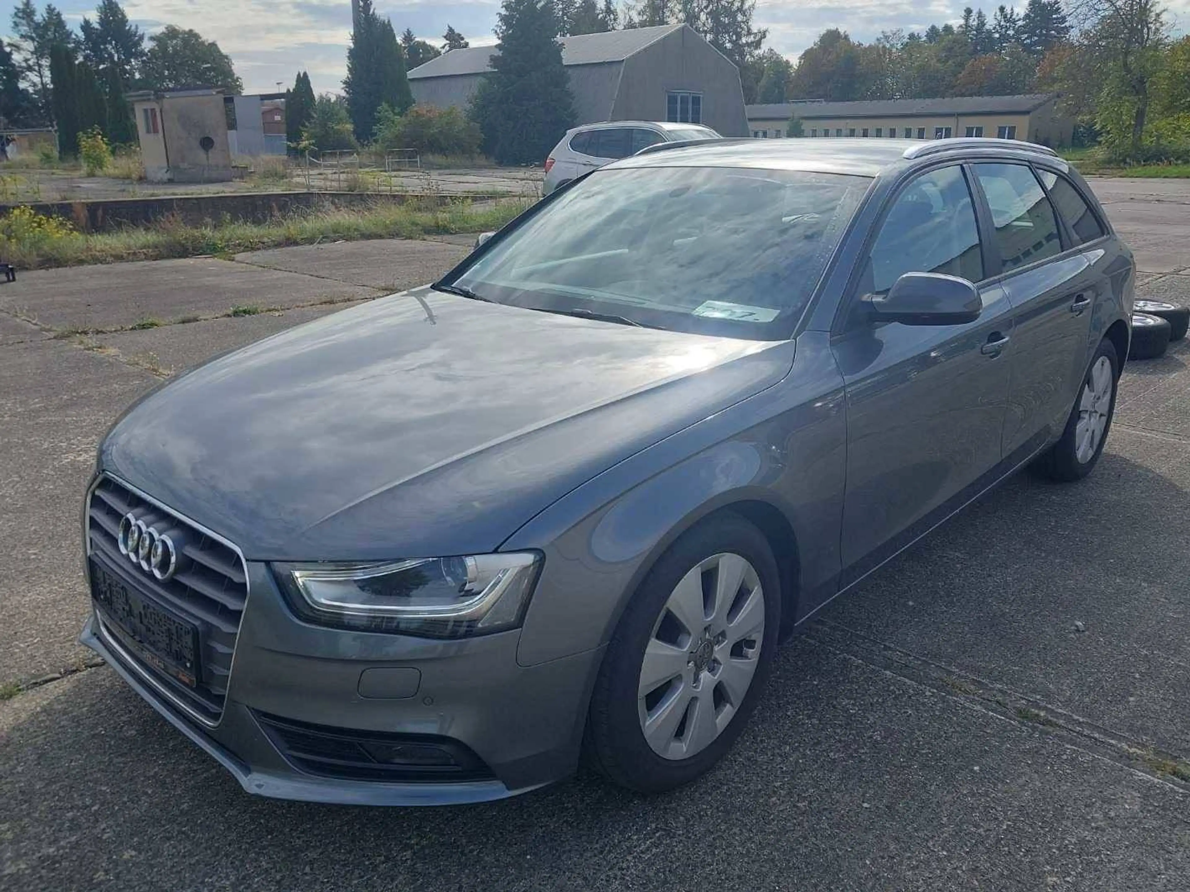 Audi A4 A4 Avant 2.0 TDI DPF Attraction 1.Hand "TÜV NEU"