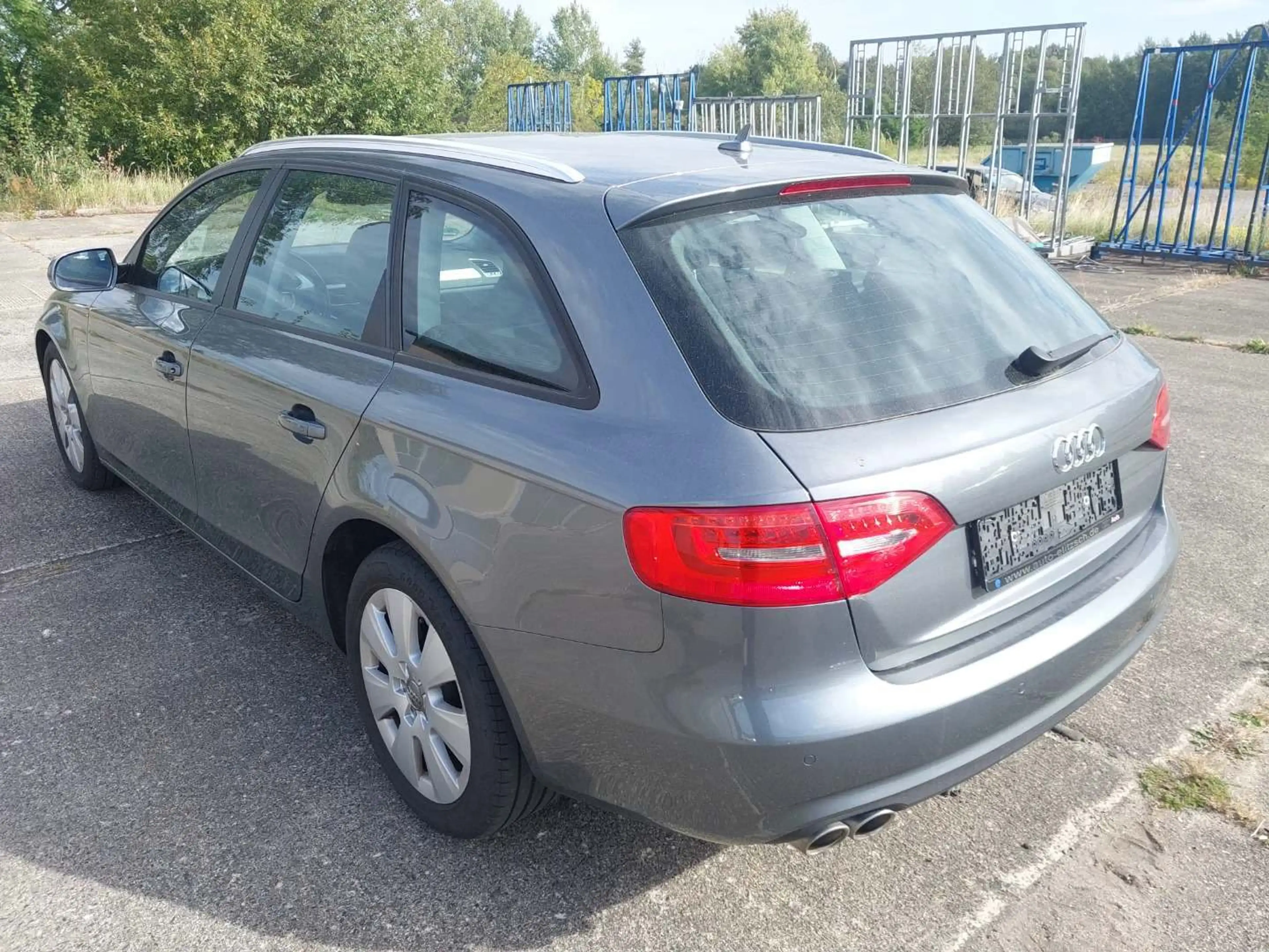 Audi A4 A4 Avant 2.0 TDI DPF Attraction 1.Hand "TÜV NEU" — photo 4