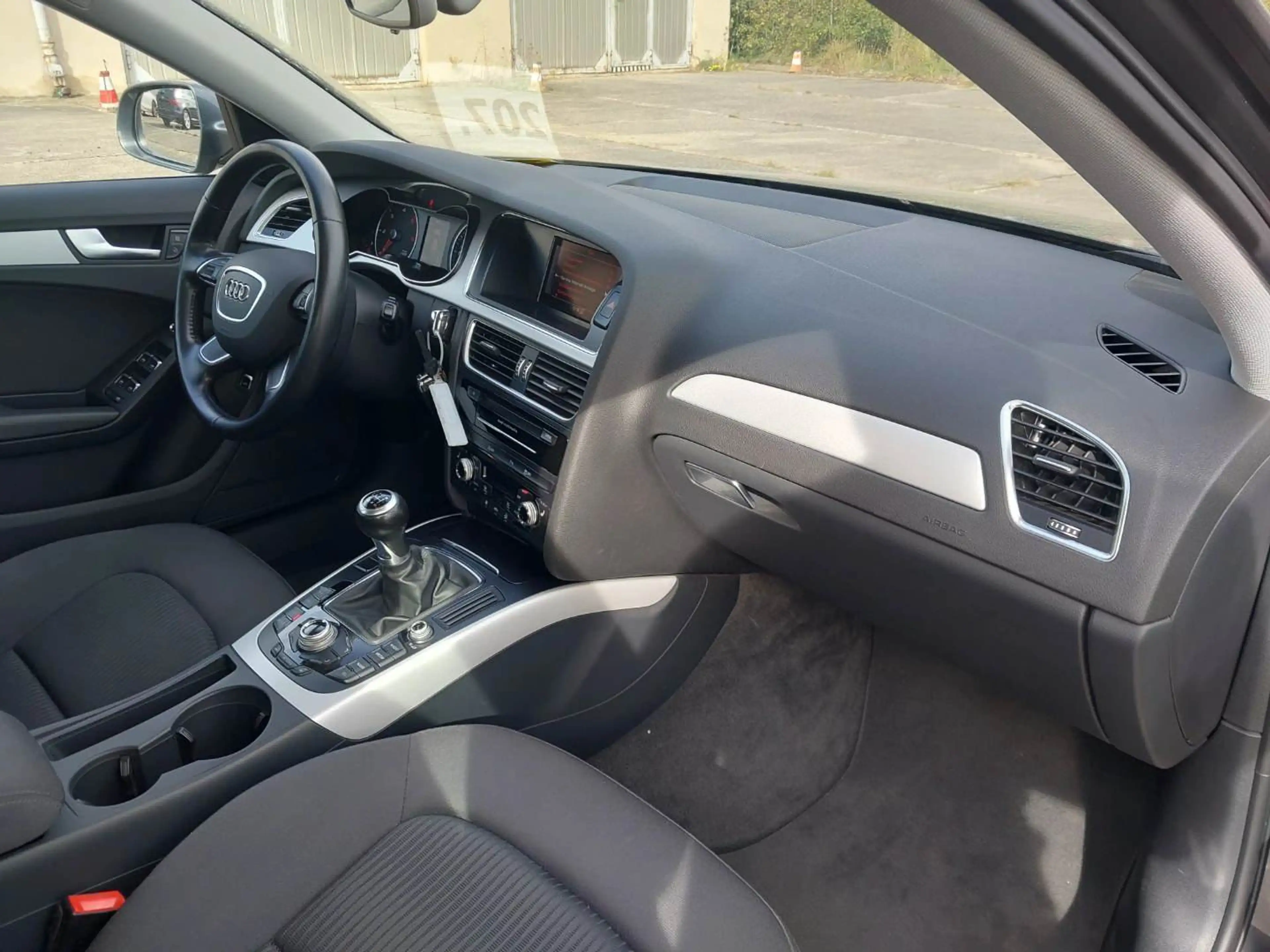 Audi A4 A4 Avant 2.0 TDI DPF Attraction 1.Hand "TÜV NEU" — photo 8