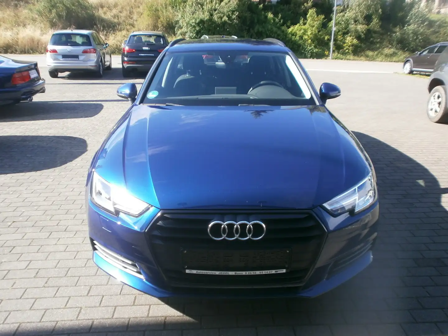 Audi A4 Basis Bleu - 2
