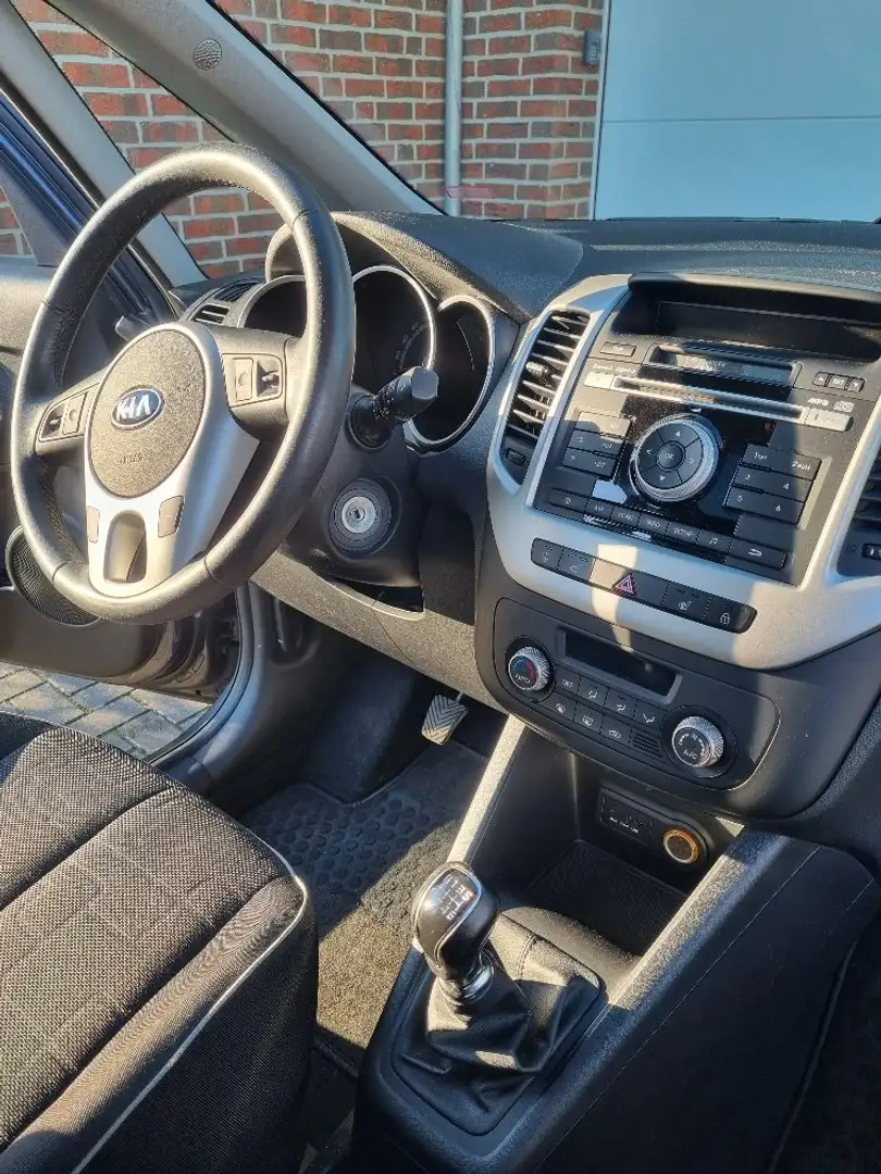 Kia Venga Venga 1.6 CVVT Spirit Grau - 2