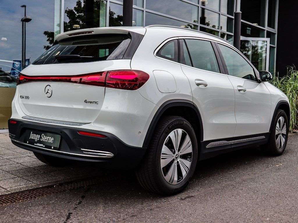 Mercedes-Benz EQA