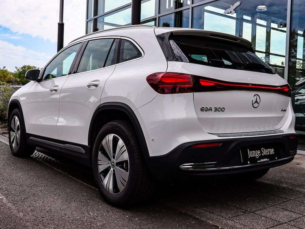 Mercedes-Benz EQA