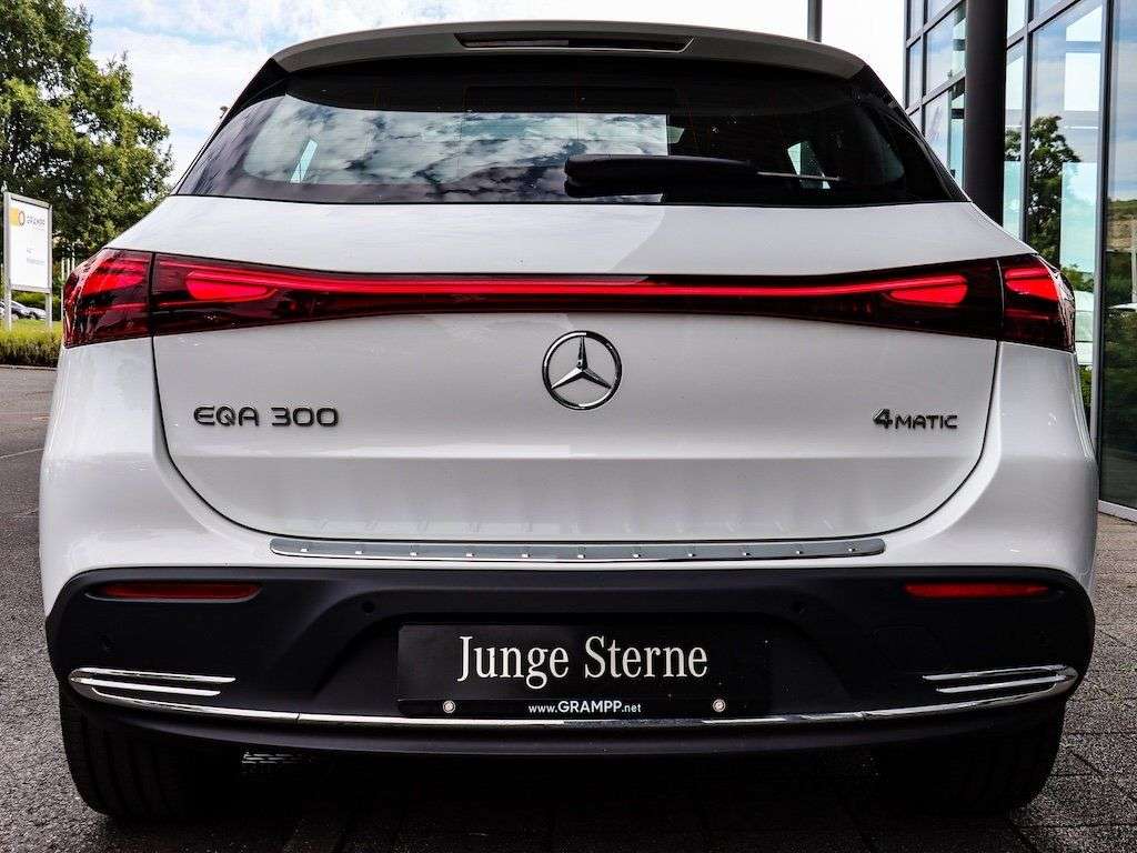 Mercedes-Benz EQA