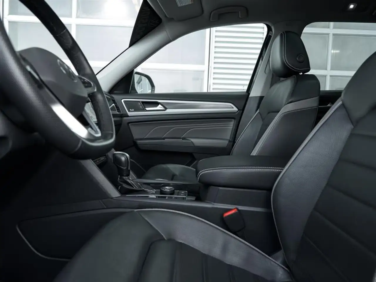 Volkswagen Atlas снимка Volkswagen Atlas